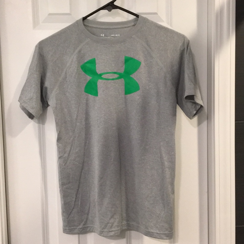 Under Armour Boy’s Heat Gear T-Shirt Medium Grey